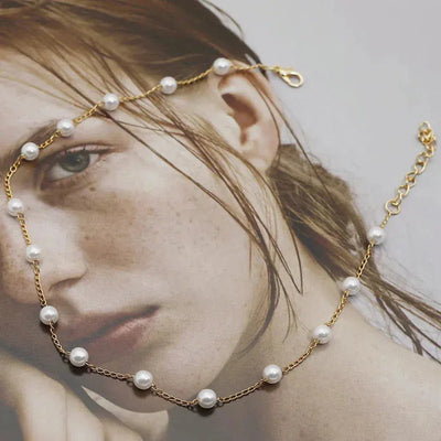 Pearl Necklace in Gold