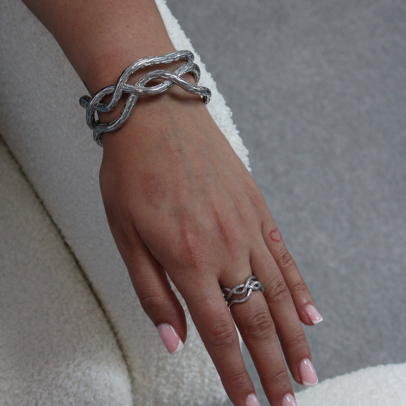 Adjustable Nevaya Silver Ring