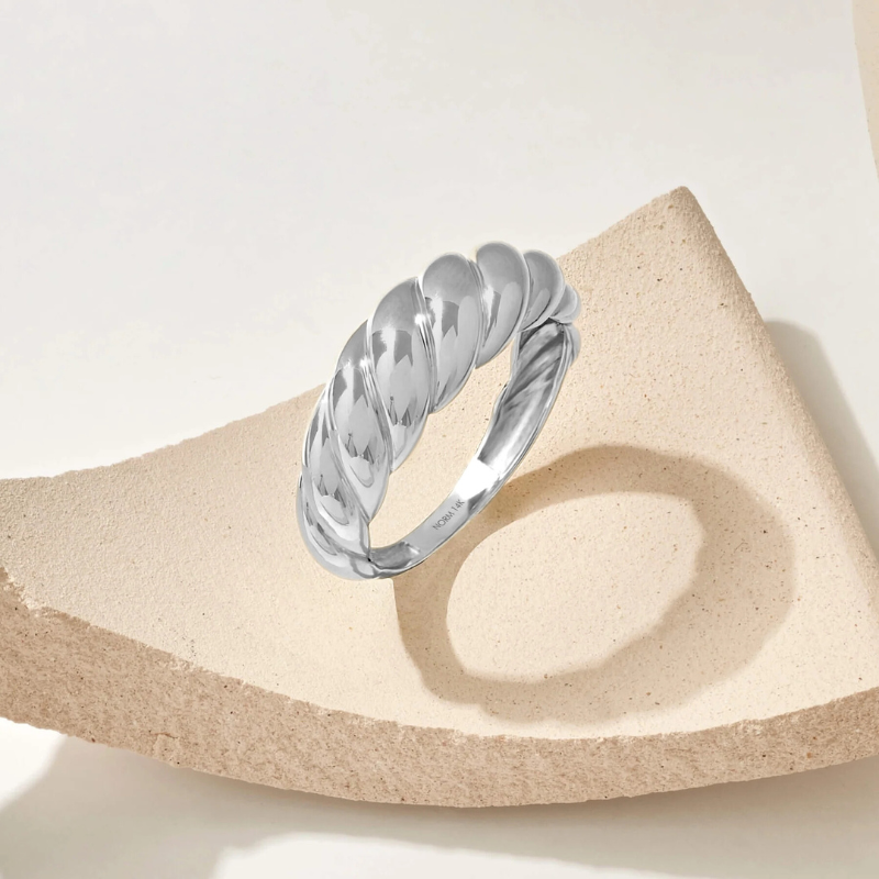 Croissant Ring | White Gold