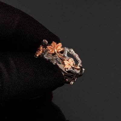 18k Gold Twig Maple Leaf Wedding Band: Two-Tone