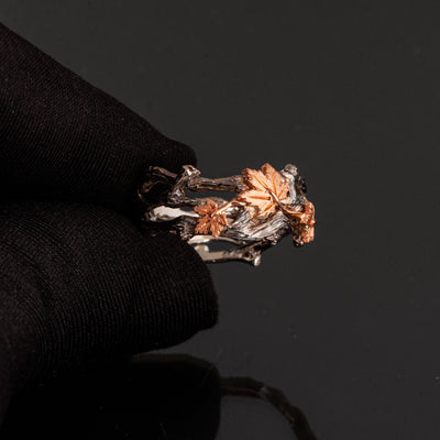 18k Gold Twig Maple Leaf Wedding Band: Two-Tone