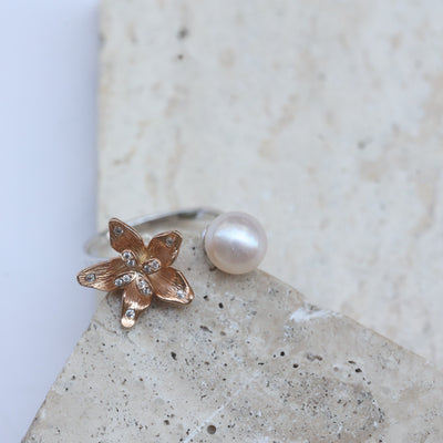 Gold Flower Feshwater Pearl Ring