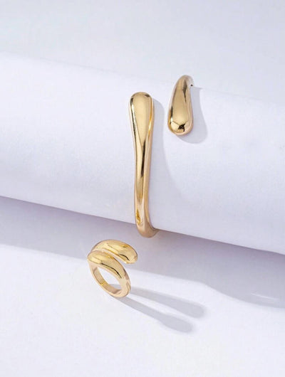 Demure Gold Bracelet & Ring Set