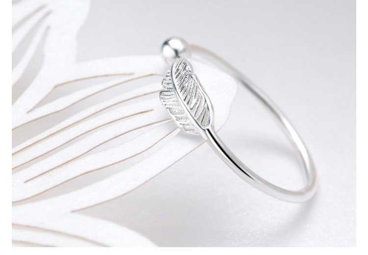 Dainty Oak Leaf Stacking Ring – Handmade Sterling Silver Jewellery