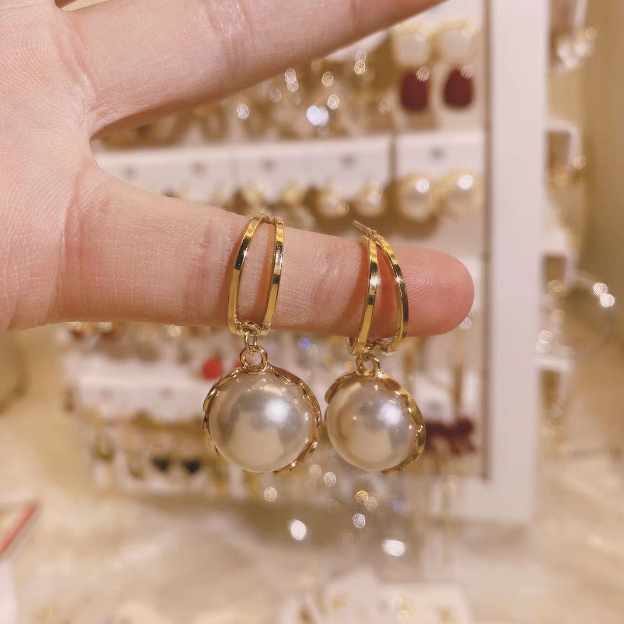 Elegant Gold Pearl Earrings